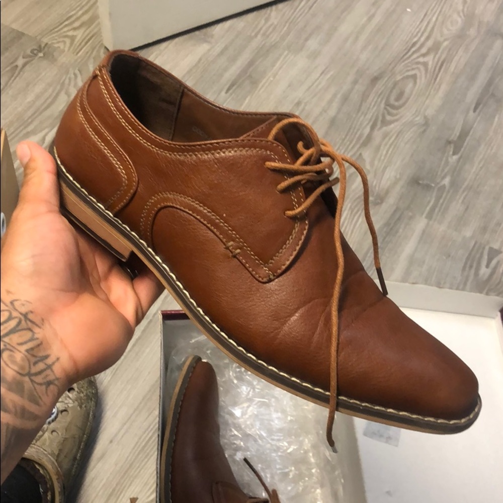 Dress shoes